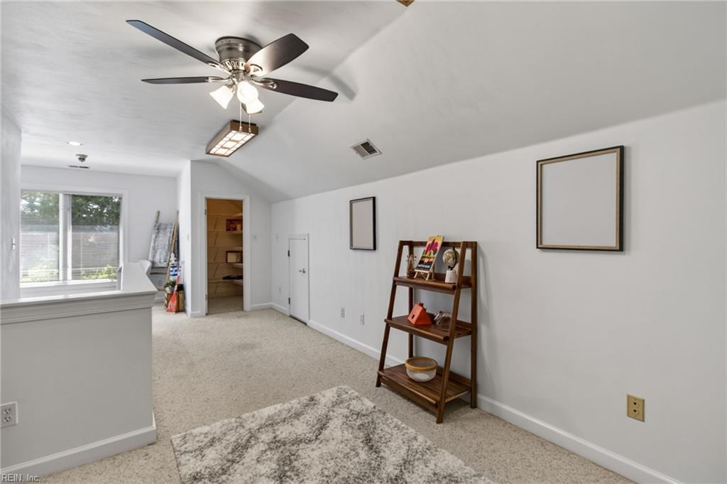 5836 Woodstock Pt Property Photo 37