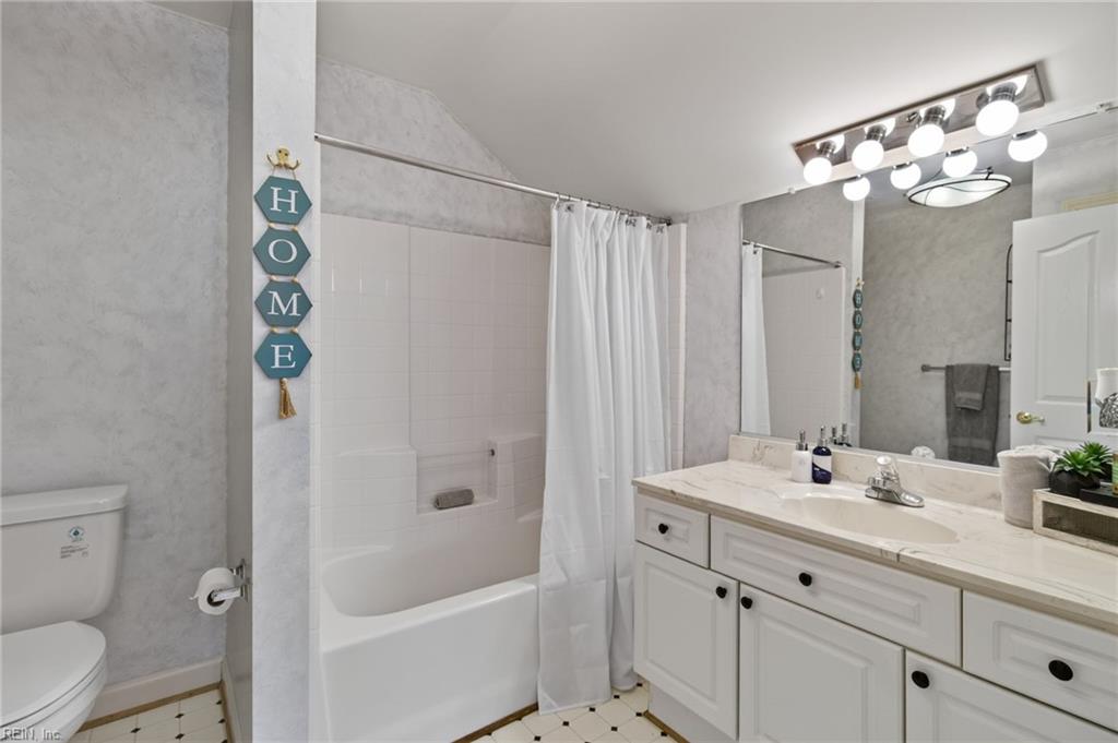 5836 Woodstock Pt Property Photo 40
