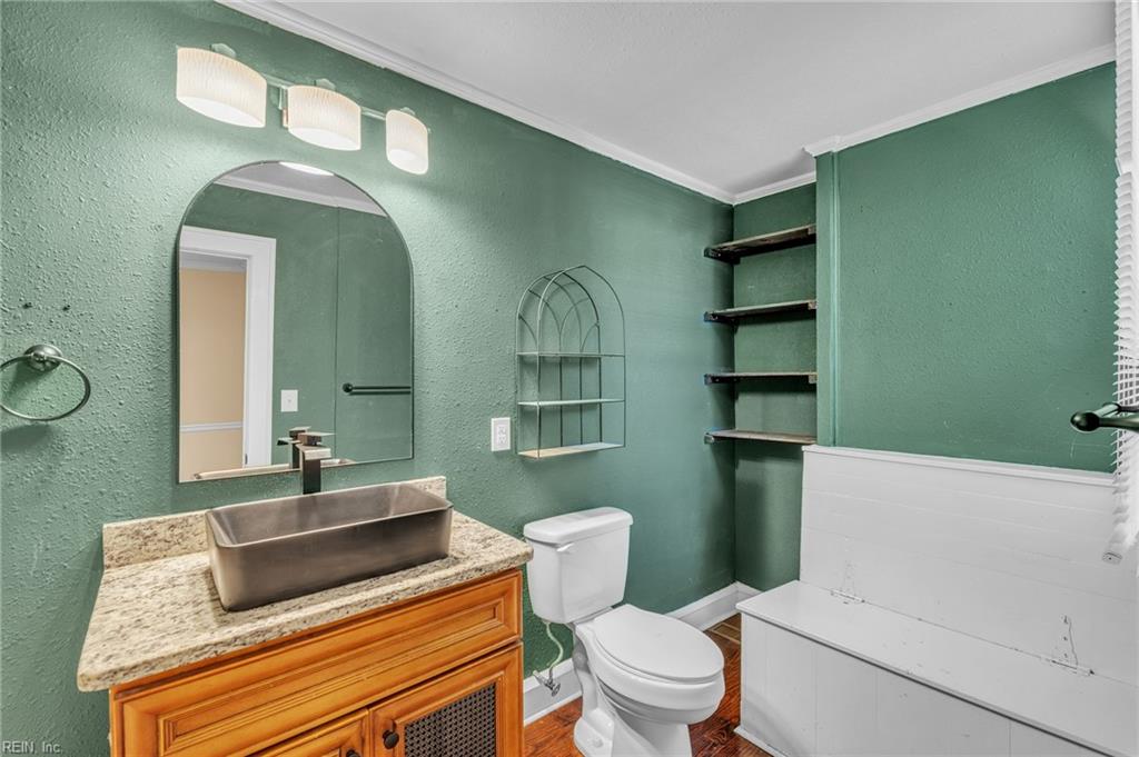 123 Pochin Pl Property Photo 23