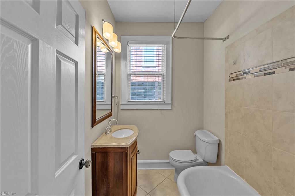 123 Pochin Pl Property Photo 29