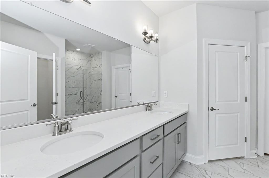 2114 Edwin Dr Property Photo 15