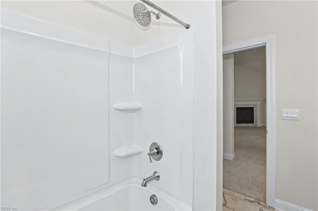 2114 Edwin Dr Property Photo 31