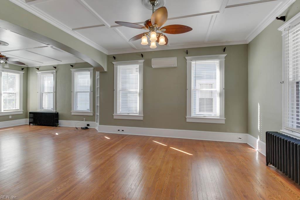 1051 Naval Ave Property Photo 6