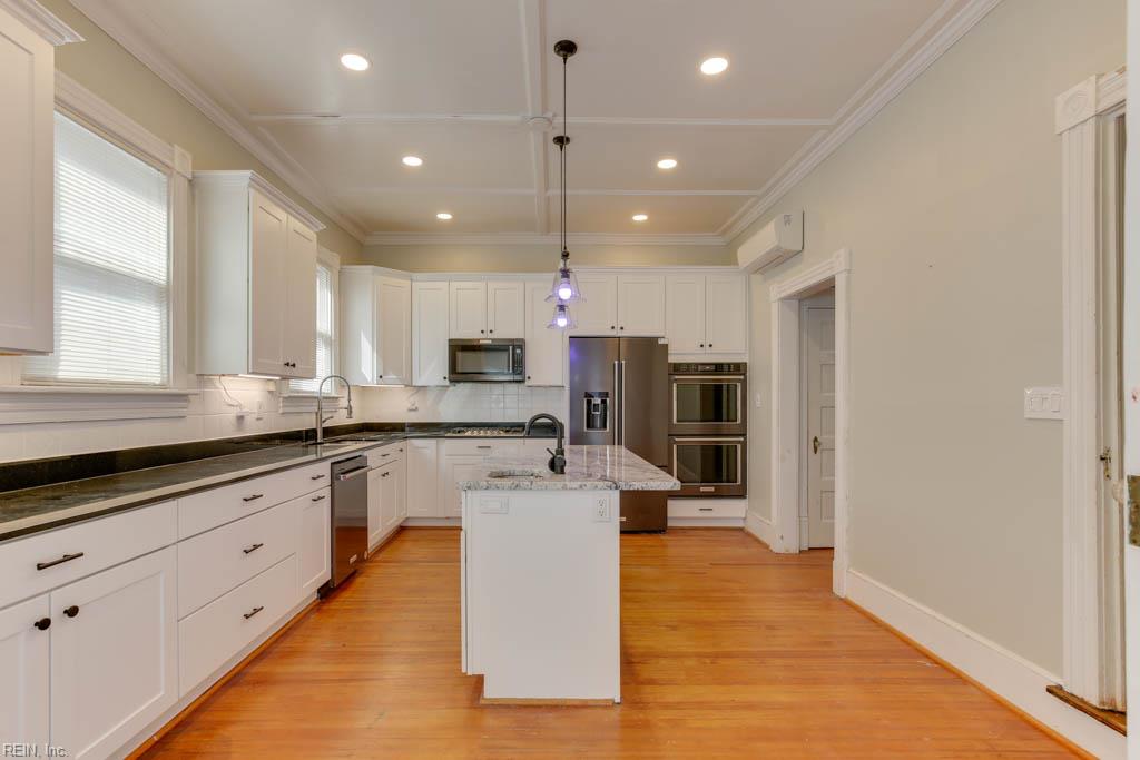 1051 Naval Ave Property Photo 24