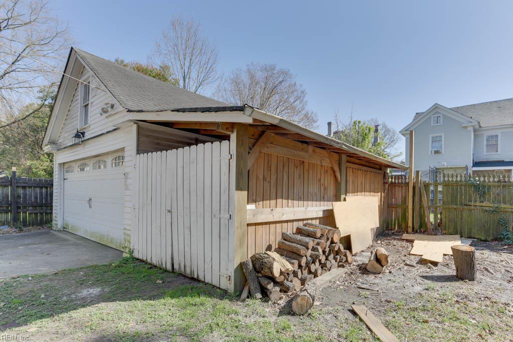 1051 Naval Ave Property Photo 38