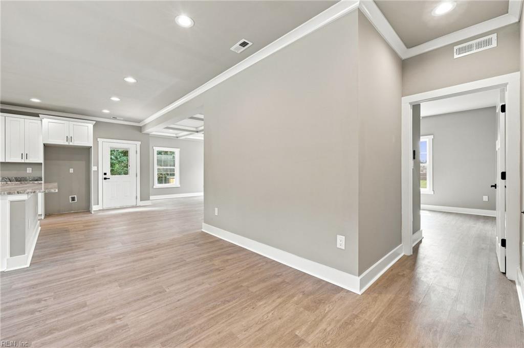 24 Langston Blvd Property Photo 6