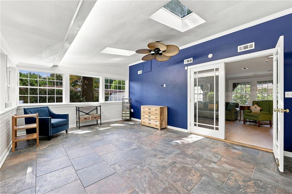 1050 Windjammer Dr Property Photo 31