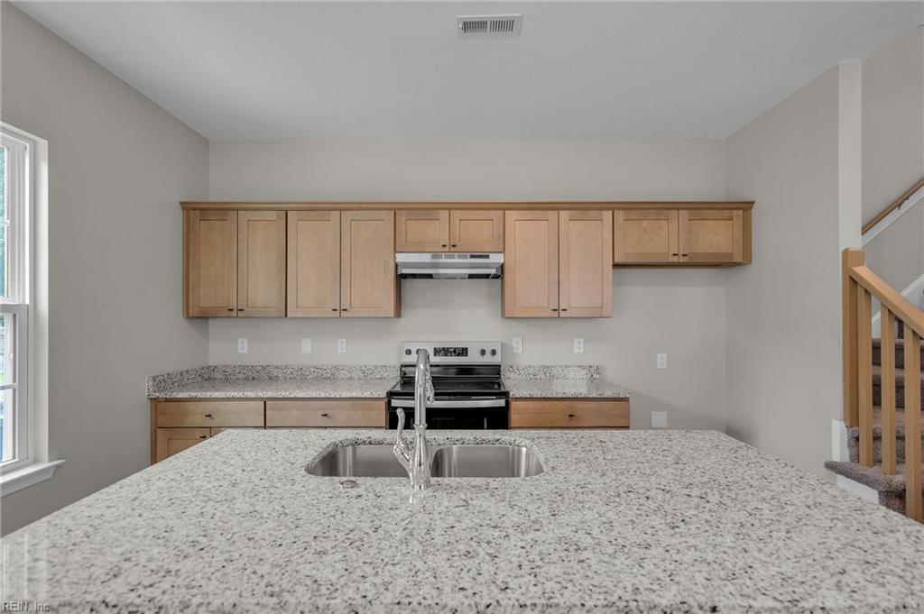 105 Franklin Ave Property Photo 21