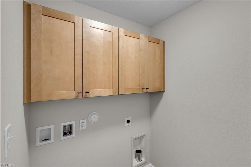 105 Franklin Ave Property Photo 34