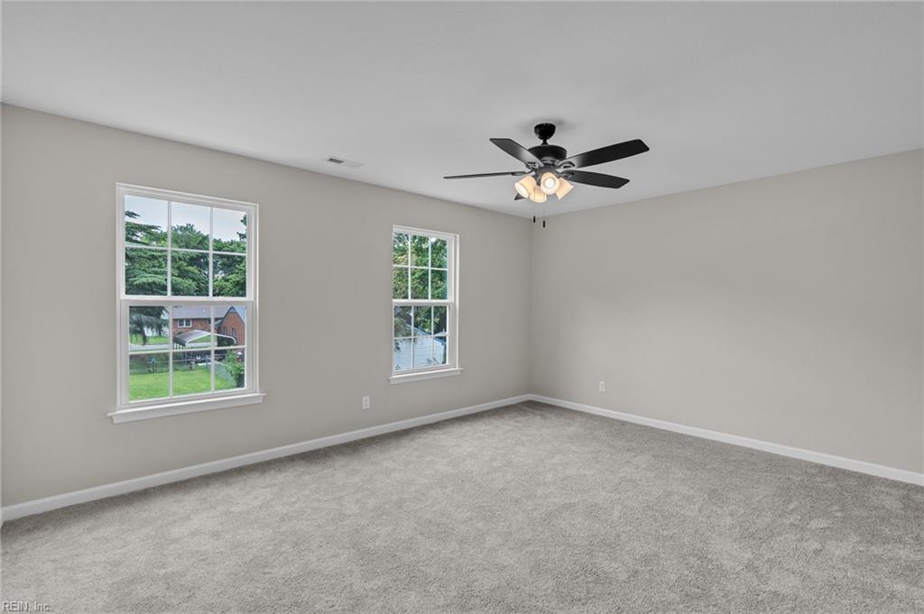105 Franklin Ave Property Photo 40