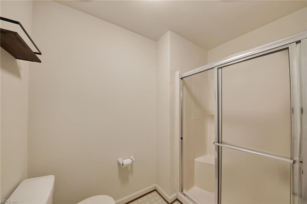 401 Hidden Shores Ct Property Photo 18