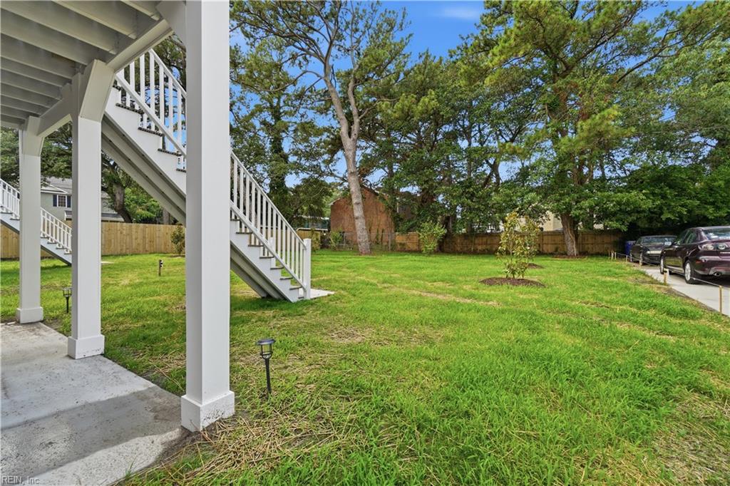 9607 12th Bay St Property Photo 36