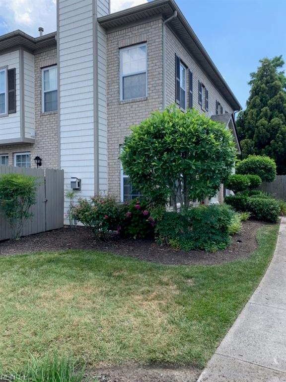 2401 Wessington Dr Property Photo 3