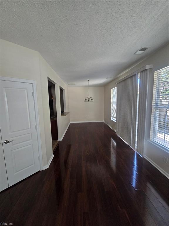 2401 Wessington Dr Property Photo 4