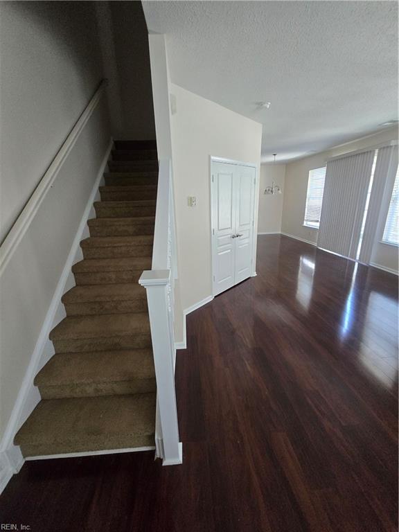 2401 Wessington Dr Property Photo 6