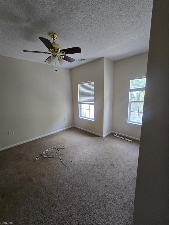 2401 Wessington Dr Property Photo 15
