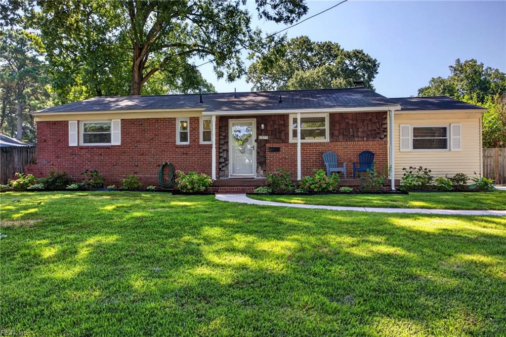 1377 Bailey ST Property Photo 1