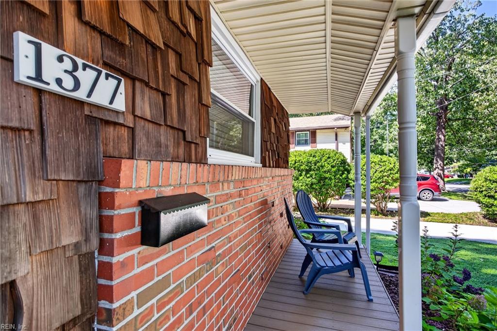 1377 Bailey St Property Photo 5