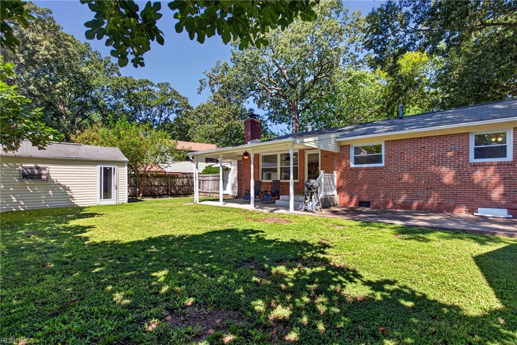 1377 Bailey St Property Photo 34