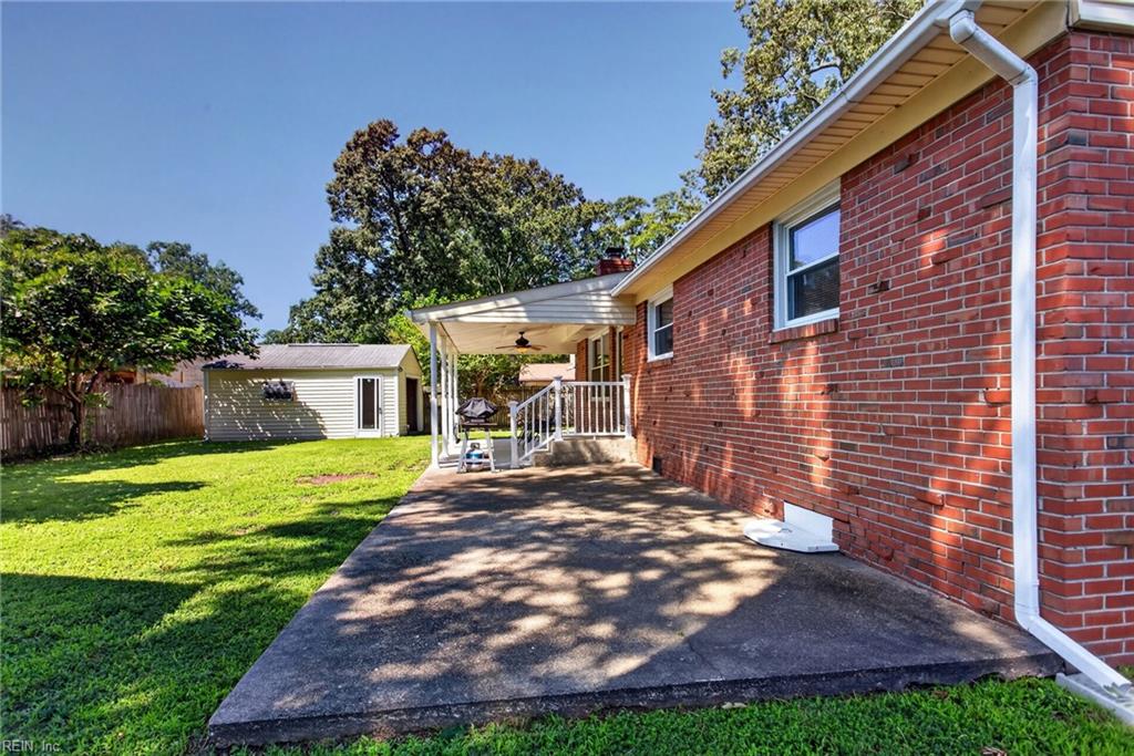 1377 Bailey St Property Photo 37