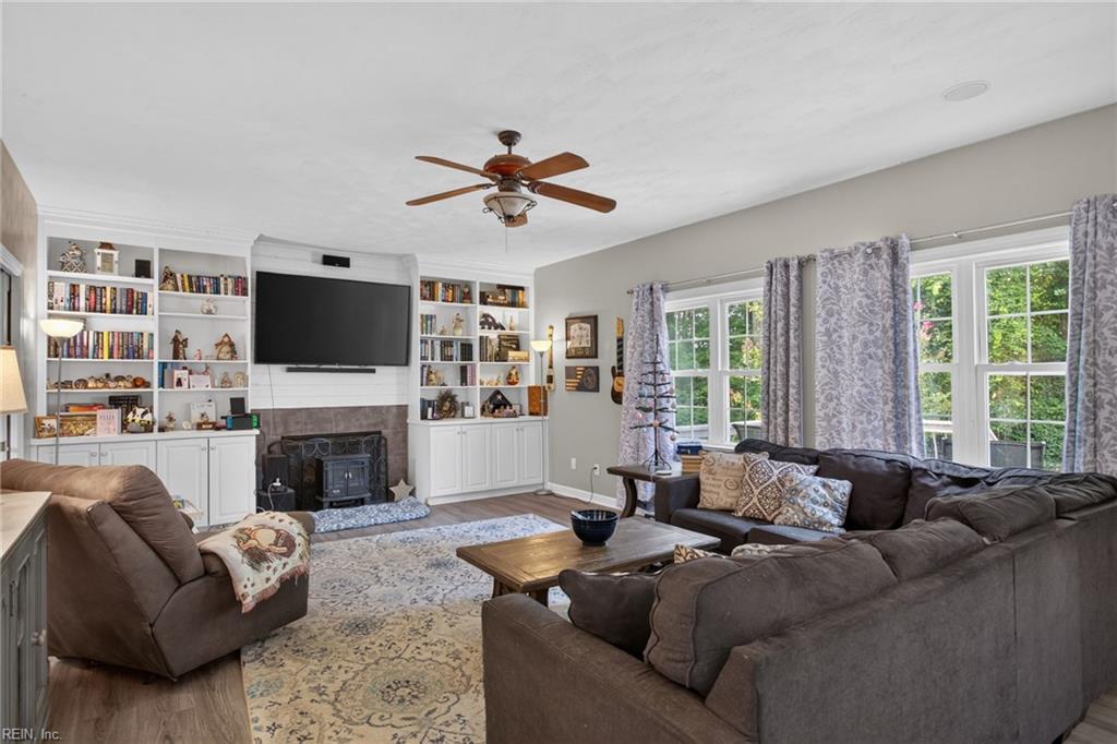 700 Sarasota ARCH Property Photo 1