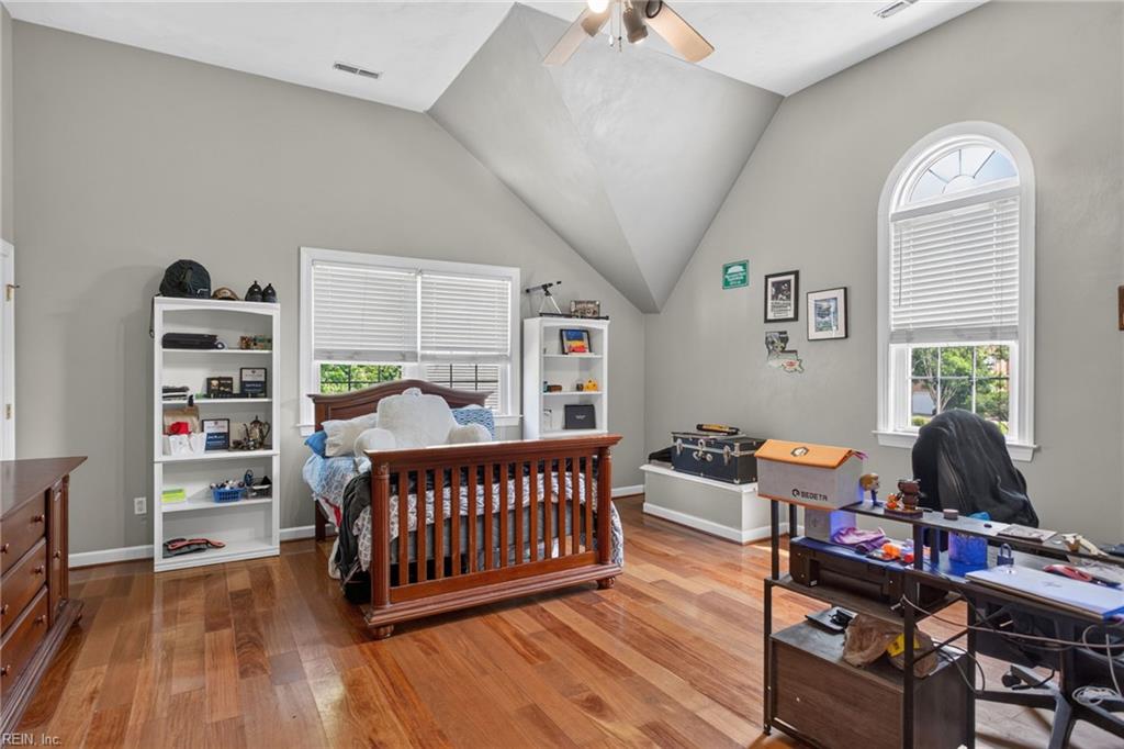 700 Sarasota Arch Property Photo 9