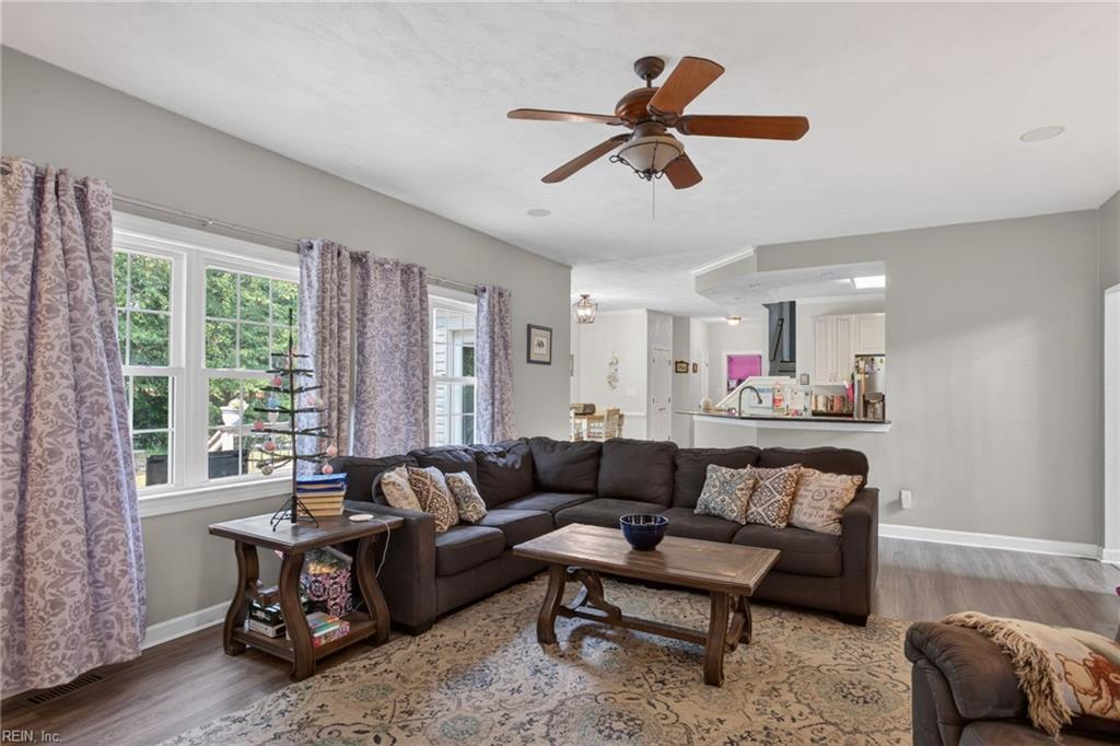 700 Sarasota Arch Property Photo 16