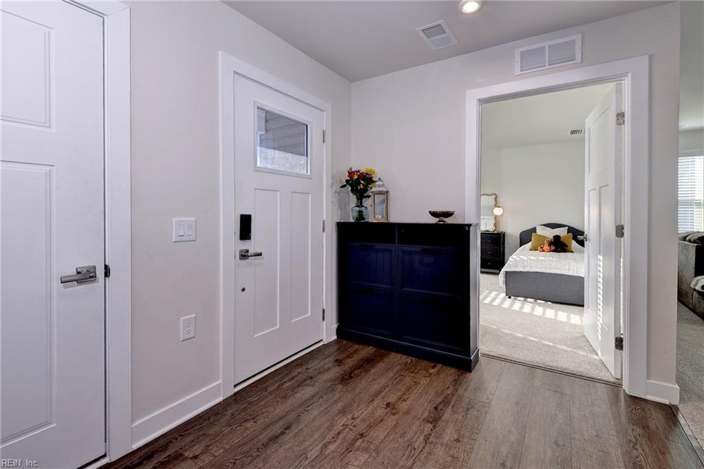 200 Franklins Tower Bnd Property Photo 4