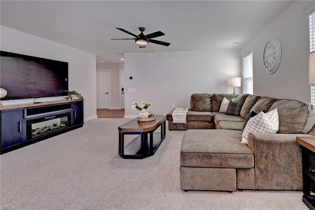 200 Franklins Tower Bnd Property Photo 8