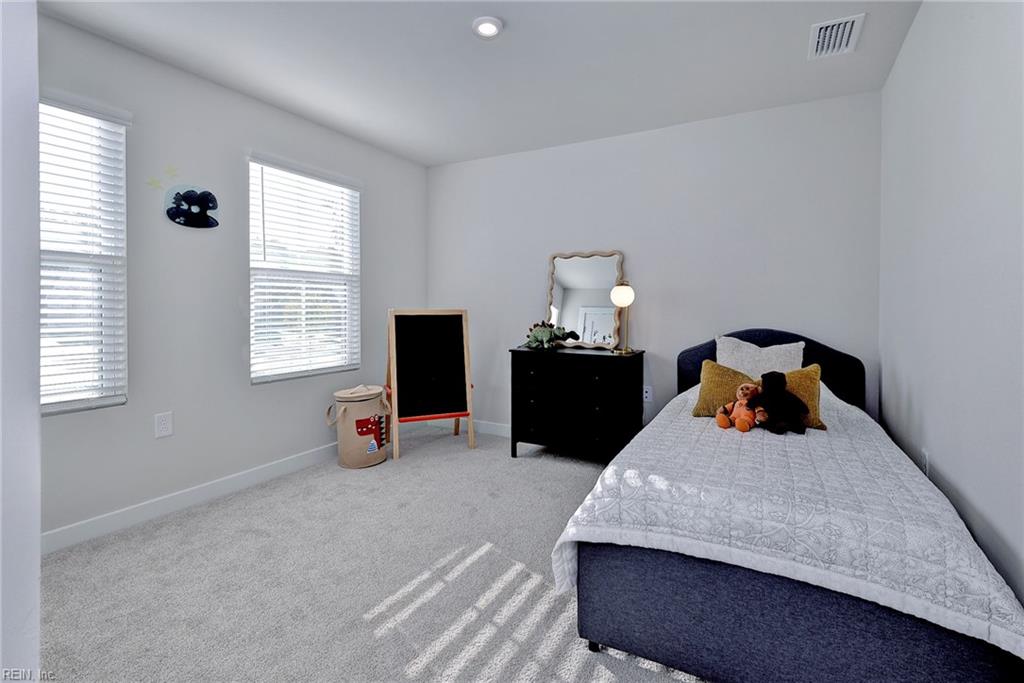 200 Franklins Tower Bnd Property Photo 23