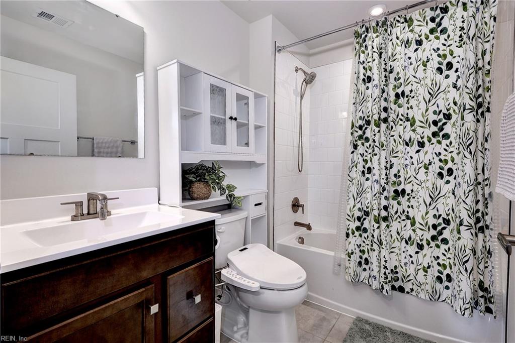 200 Franklins Tower Bnd Property Photo 24