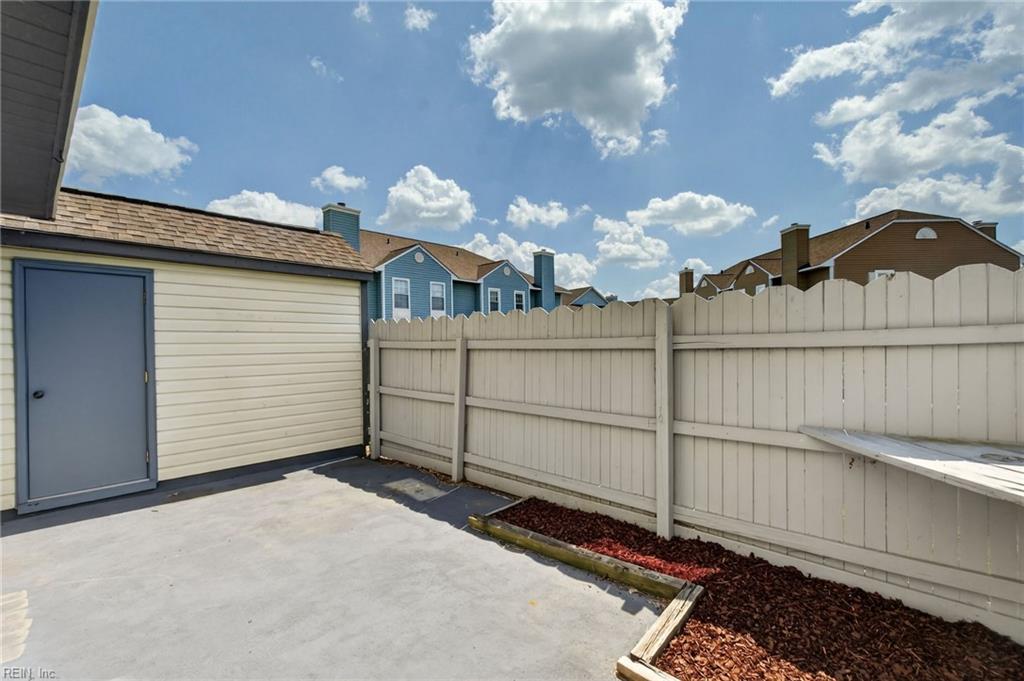206 Attwick Ct Property Photo 23
