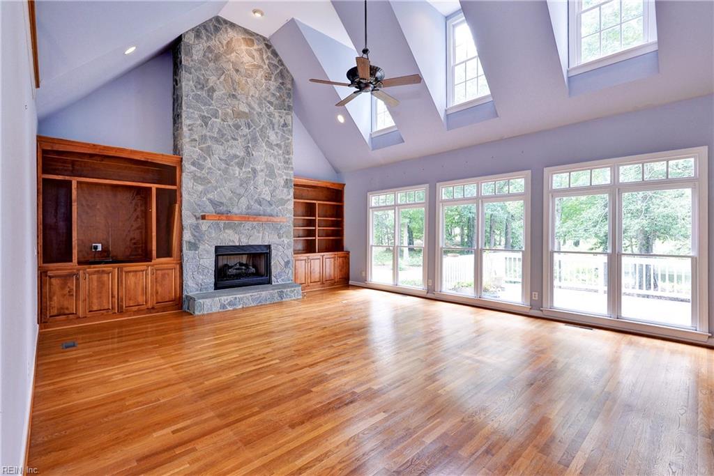117 Hollinwell Property Photo 2
