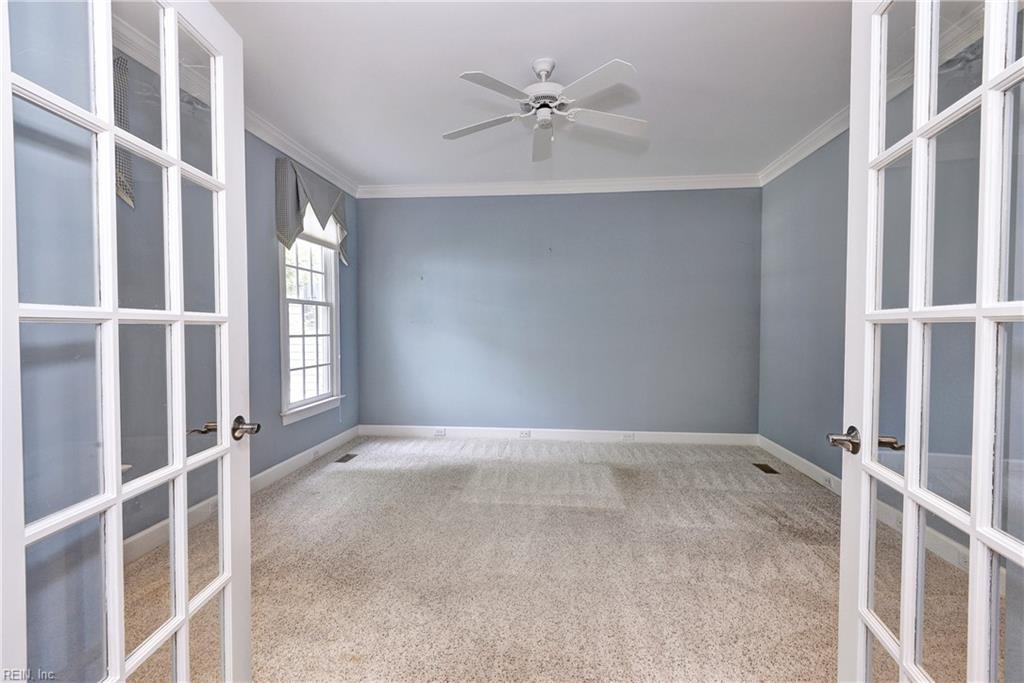 117 Hollinwell Property Photo 8