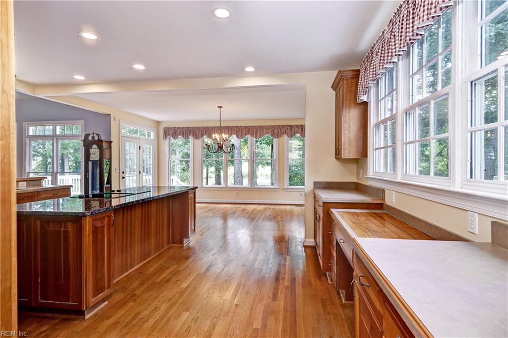 117 Hollinwell Property Photo 10
