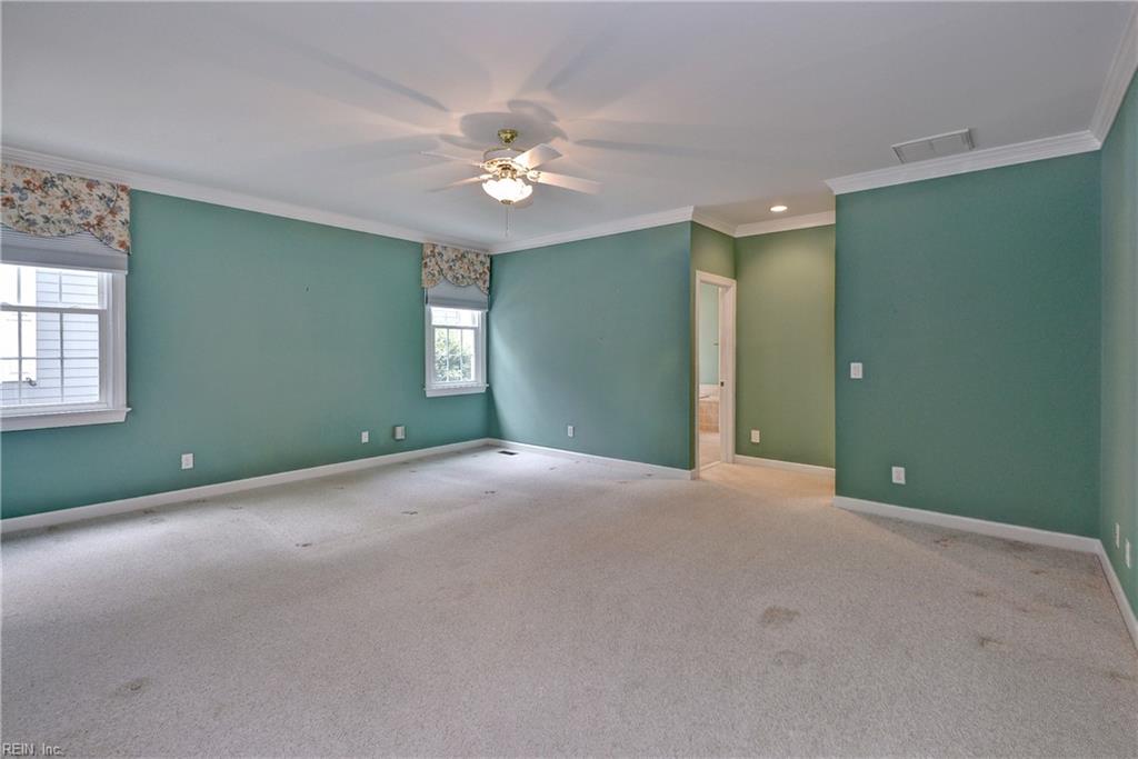 117 Hollinwell Property Photo 17