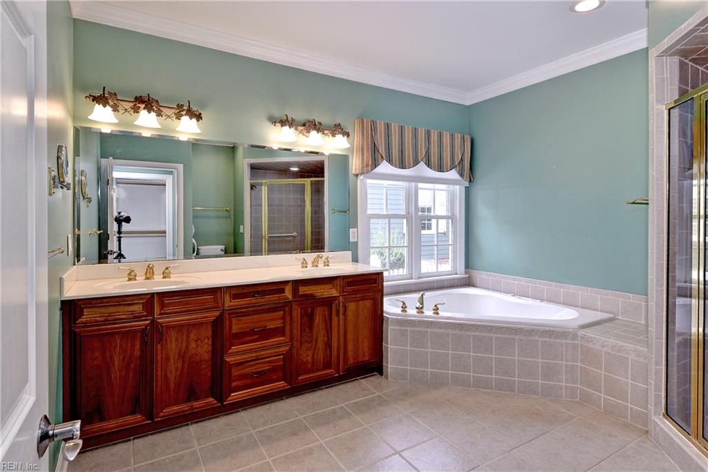 117 Hollinwell Property Photo 18