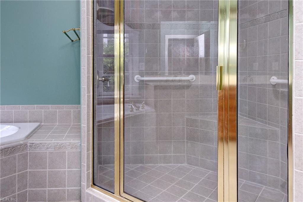 117 Hollinwell Property Photo 20