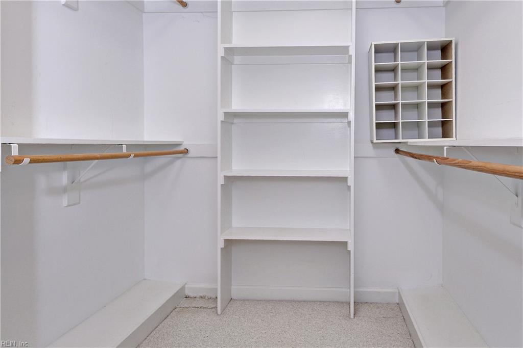 117 Hollinwell Property Photo 21