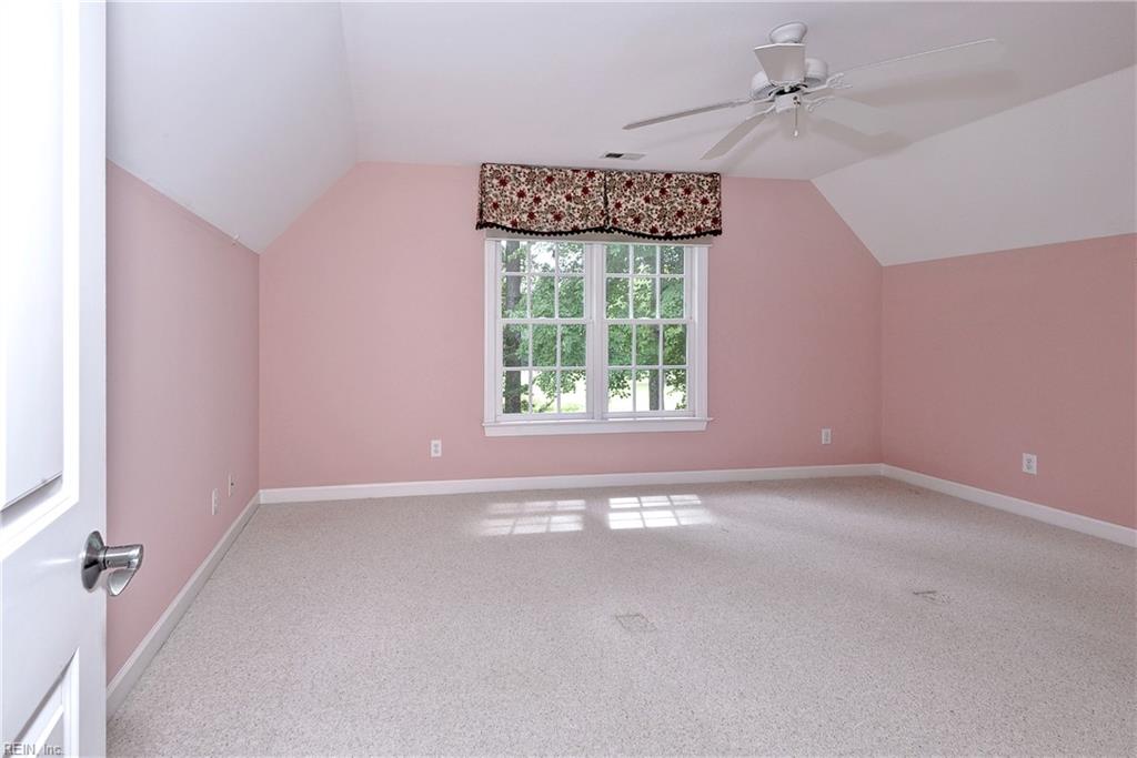 117 Hollinwell Property Photo 25