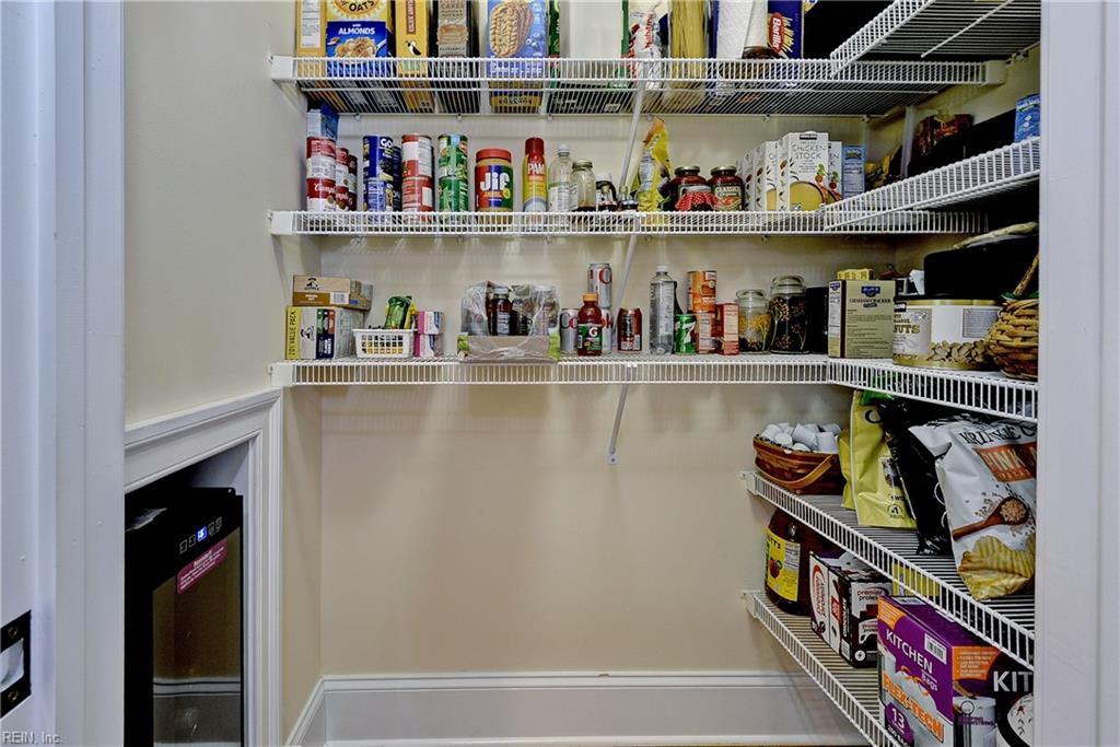 140 Eastbury Property Photo 22