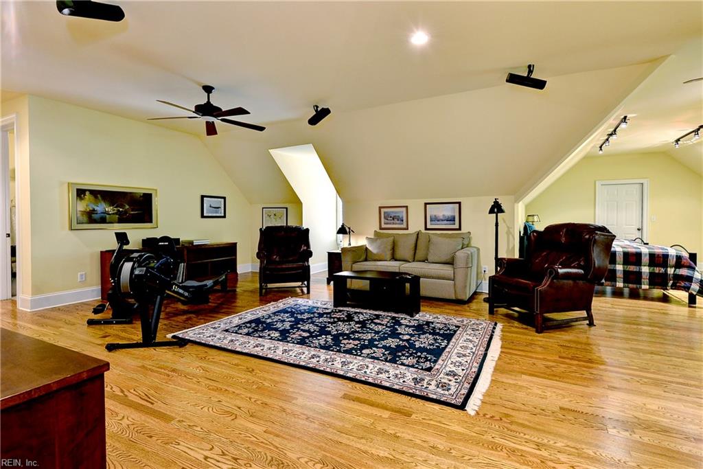 140 Eastbury Property Photo 30