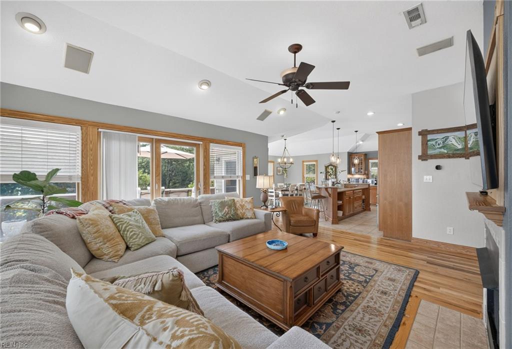 87 Spindrift Trl Property Photo 3