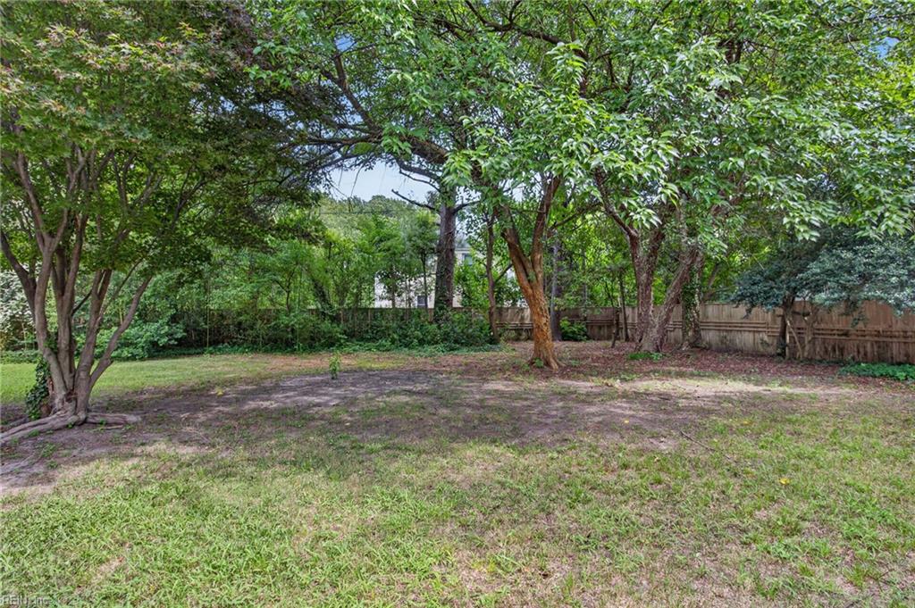 7512 Yorktown Dr Property Photo 27