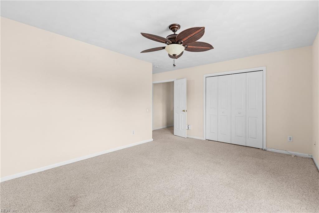 5565 Port Royal Dr Property Photo 16