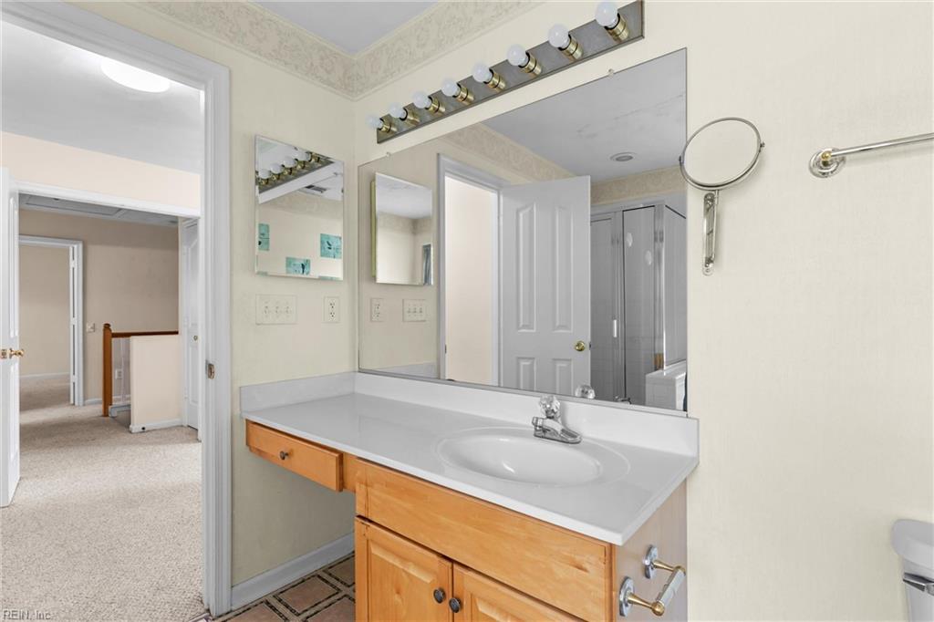 5565 Port Royal Dr Property Photo 18