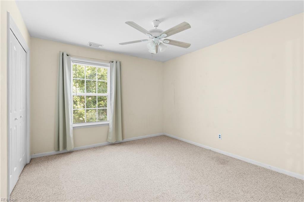 5565 Port Royal Dr Property Photo 23