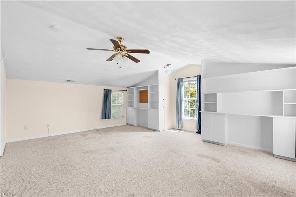 5565 Port Royal Dr Property Photo 24