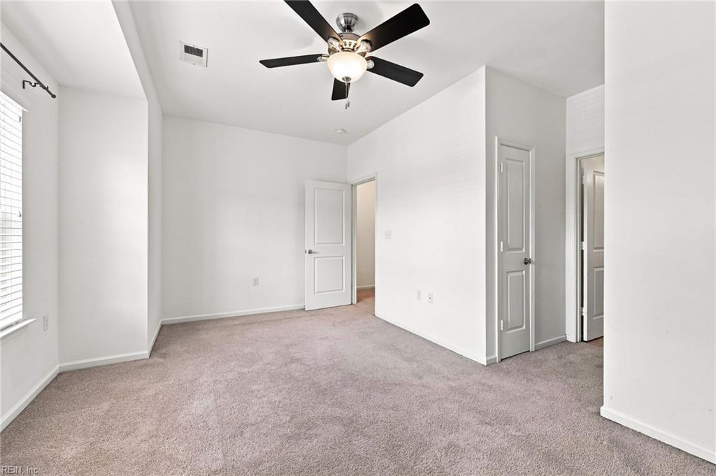 1519 Rollesby Way Property Photo 21