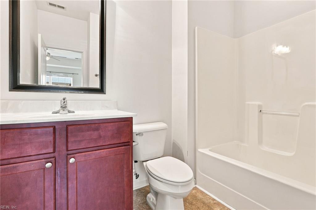 1519 Rollesby Way Property Photo 23
